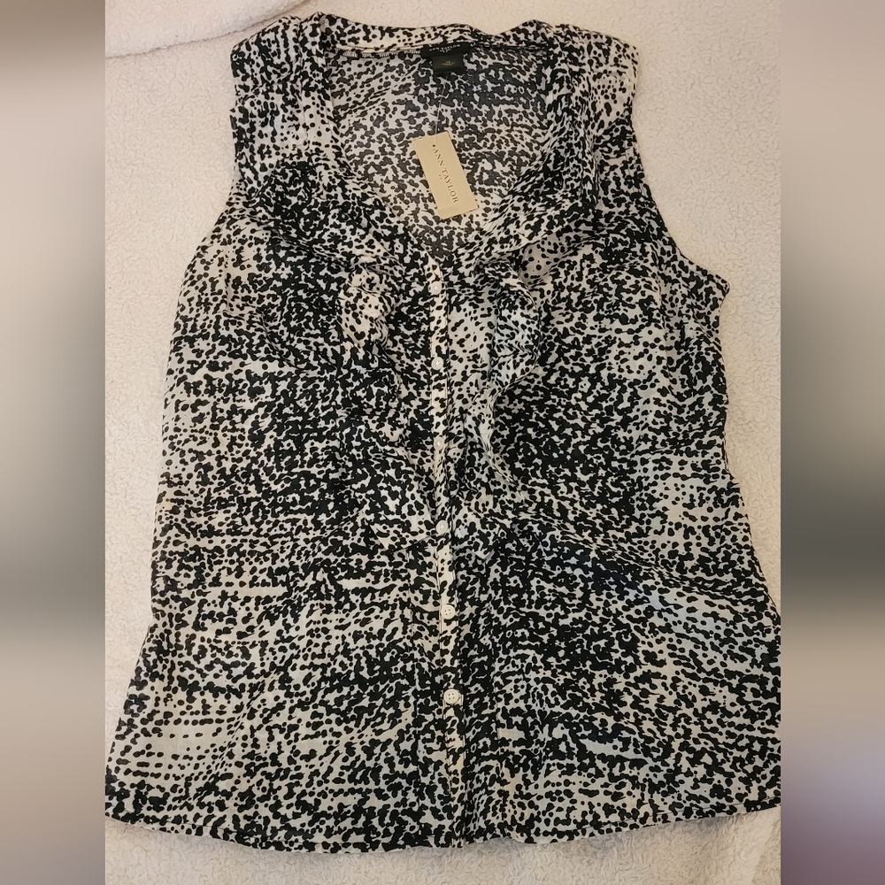 Ann Taylor womens print button top size 10